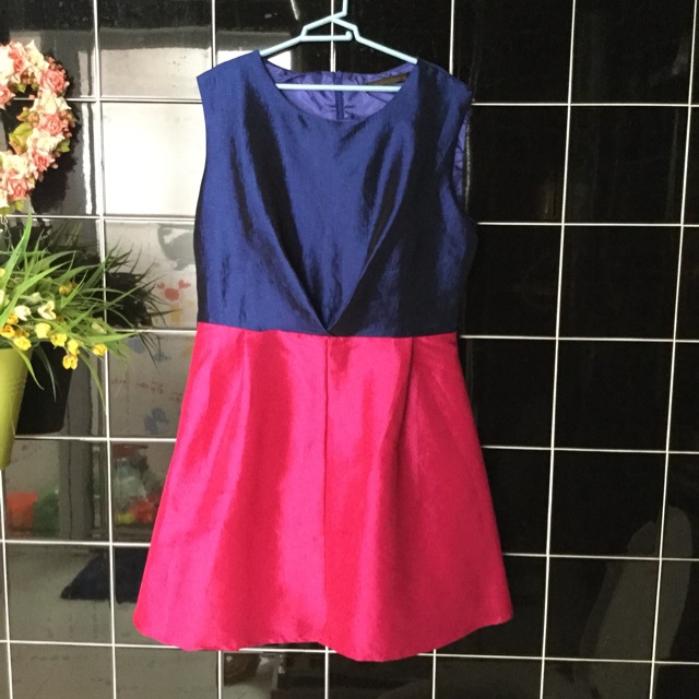 ชุดเดรสสั้น Pena house