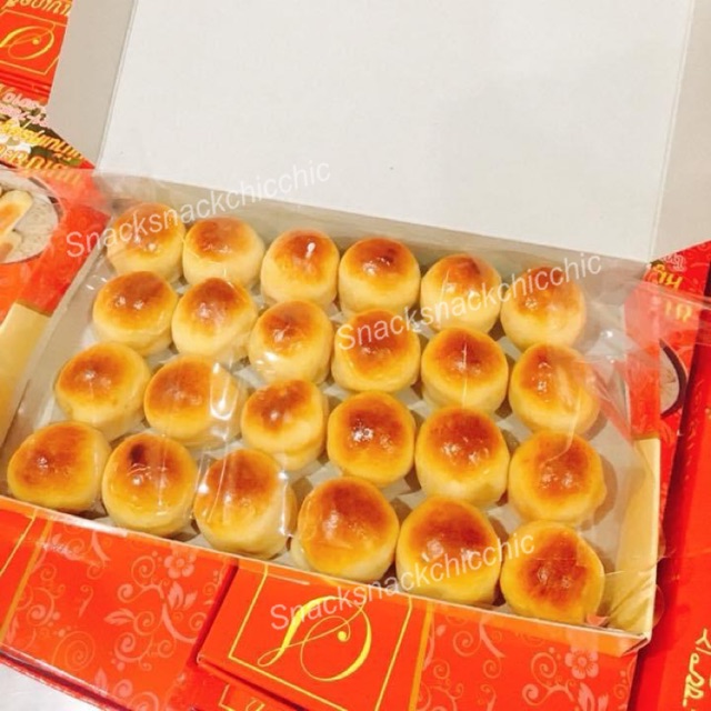 ขนมเปี๊ยะไส้ถั่วไข่เค็ม
