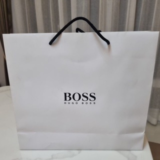 ถุงกระดาษแบรนด์เนม HUGO BOSS