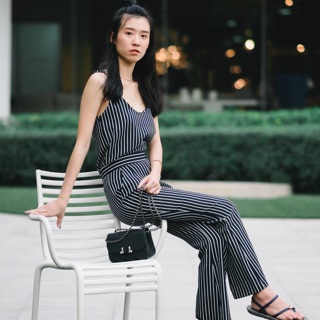 Strip set ชุดเซตเสื้อกับกางเกง