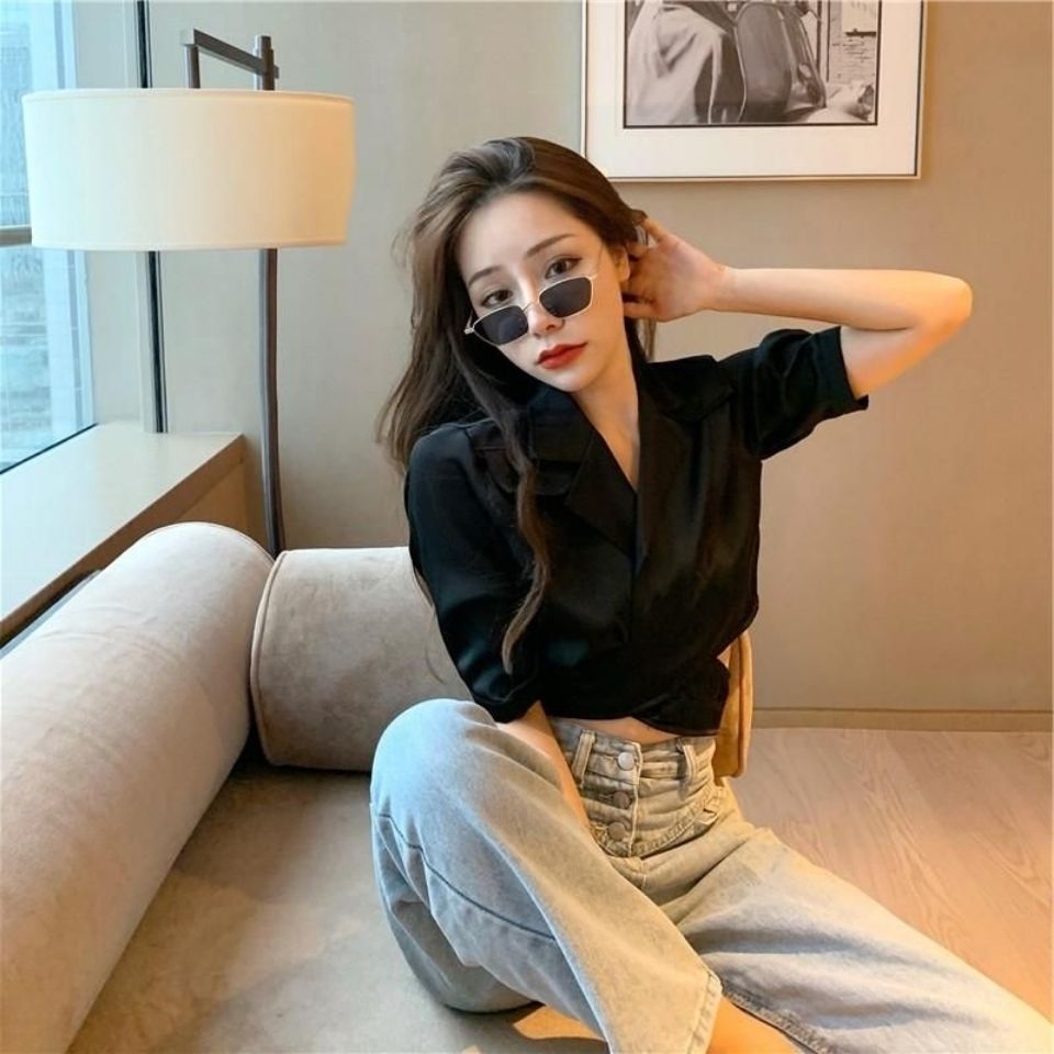 เสื้อครอปท็อป แขนสั้น สายคล้องคอ แฟชั่นฤดูร้อน สําหรับผู้หญิง - รูปที่ 3