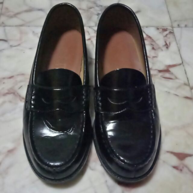 รองเท้า Loafers Haruta Arvin แท้ ไซด์ 38 สภาพใหม่ๆ