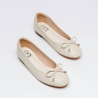 Premium Mary Flats : Ivory