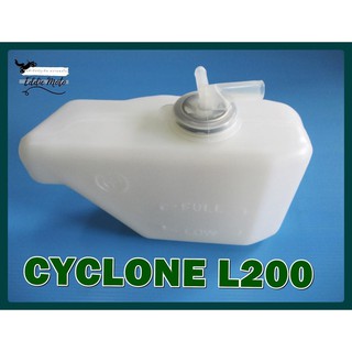 MITSUBISHI CYCLONE L200 WATER BOTTLE SET "PLASTIC"  // กระปุกน้ำฉีดกระจก มิตซูบิชิ พลาสติก พร้อมฝา พร้อมใช้งาน