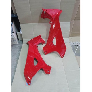 บังลมใน กุญแจกลม wave125s / wave125r 1คู่ สีแดง