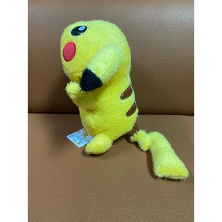 ตุ๊กตา พิคาชู pikachu โปเกมอน pokemon ของแท้จากตู้คีบประเทศญี่ปุ่น