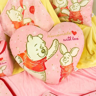 Disney ลิขสิทธิ์แท้ หมอนหัวใจ หมีพูห์ Pooh Hunny With Love