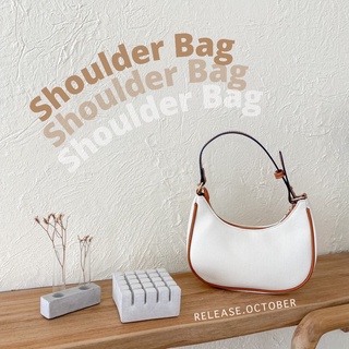 Minimalist Shoulder Bag 💼 กระเป๋าผ้า Canvas พร้อมสายหนังสีน้ำตาลปรับสายได้ จุของได้เยอะ