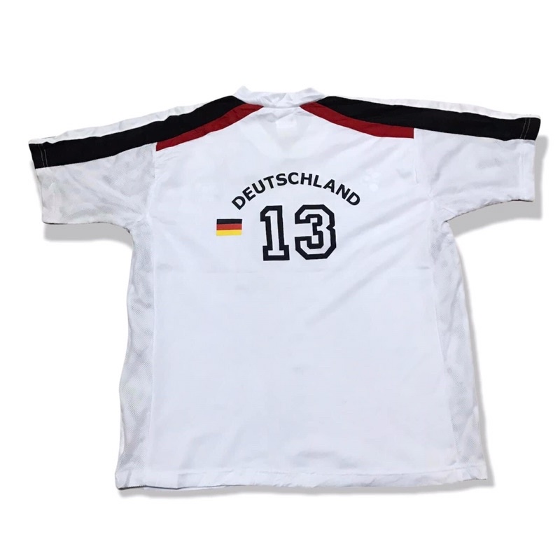 เสื้อเชียร์ทีมชาติเยอรมันลิขสิทธิ์แท้มือสองจากต่างประเทศ รุ่นฟุตบอลโลก Germany 2006 รอบอก 41 ยาว 25