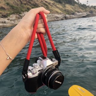 mountaineering rope camera wrist strap สีแดง