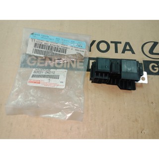 749. 82631-0K010 ฝาครอบกล่องฟิวส์ INNOVA ปี 2004 ของแท้ เบิกศูนย์ โตโยต้า Toyota (TTGSHO)