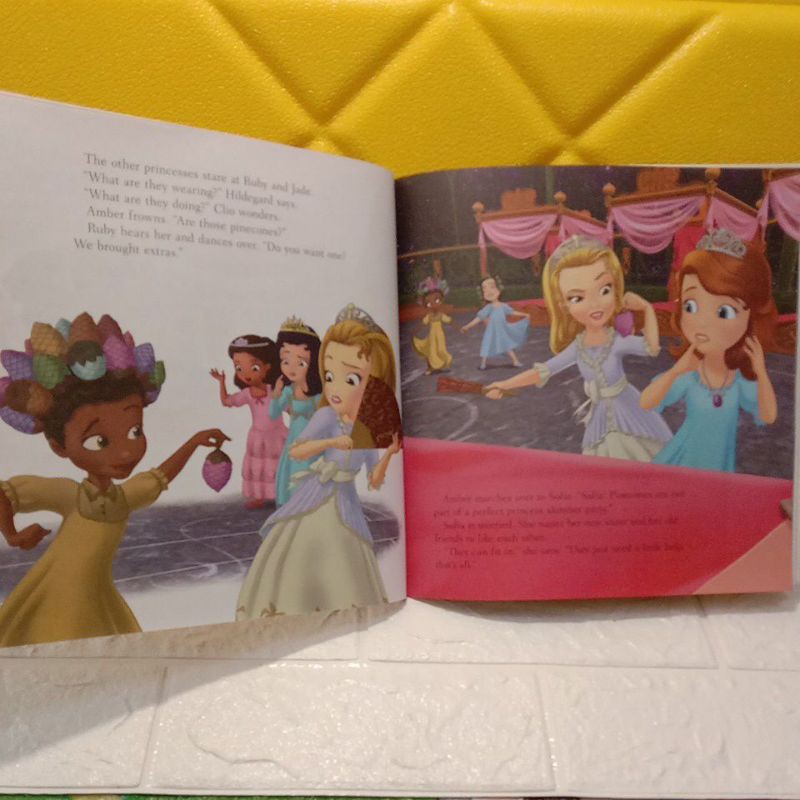 Disney sofia the royal slumber party ปกอ่อน - nichaphaji - ThaiPick
