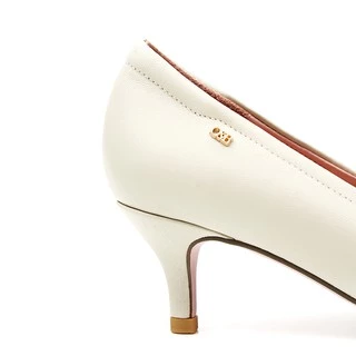 O&B รองเท้าส้นสูงหนังแกะ รุ่น DIANA HEELS 2 INC IN IVORY WHITE-11057CS00024F_C9WTXX