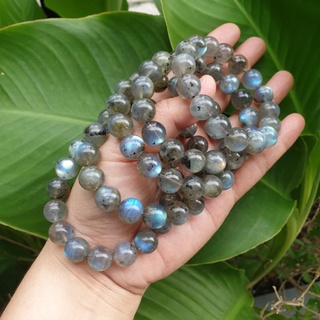 สร้อยข้อมือหินลาบราโดไลต์ หินพ่อมด กำไลข้อมือหินลาบราโดไรต์(Labradorite)12มิล ราคาเส้นละ 900