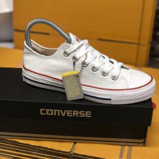 รองเท้า converse จัดโปร!! ส่งฟรีลงทะเบียน