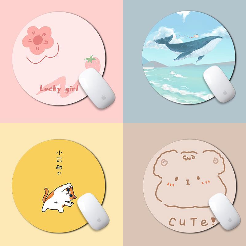แผ่นรองเมาส์ แบบหนา ทรงกลม ลายการ์ตูนน่ารัก ขนาดเล็ก สีชมพู สําหรับบ้าน สํานักงาน นักเรียนหญิง