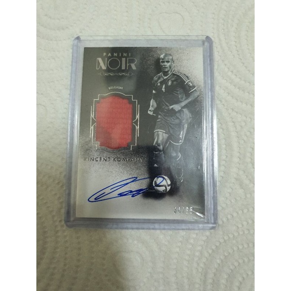 การ์ดนักเตะ 2016-17 Panini Noir Memorabilia Black & White /65 Vincent Kompany #MB-VK Auto