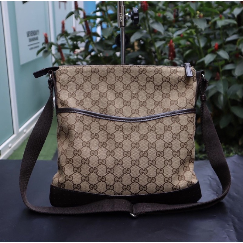 Used gucci messenger bag กระเป๋า gucci มือ 2