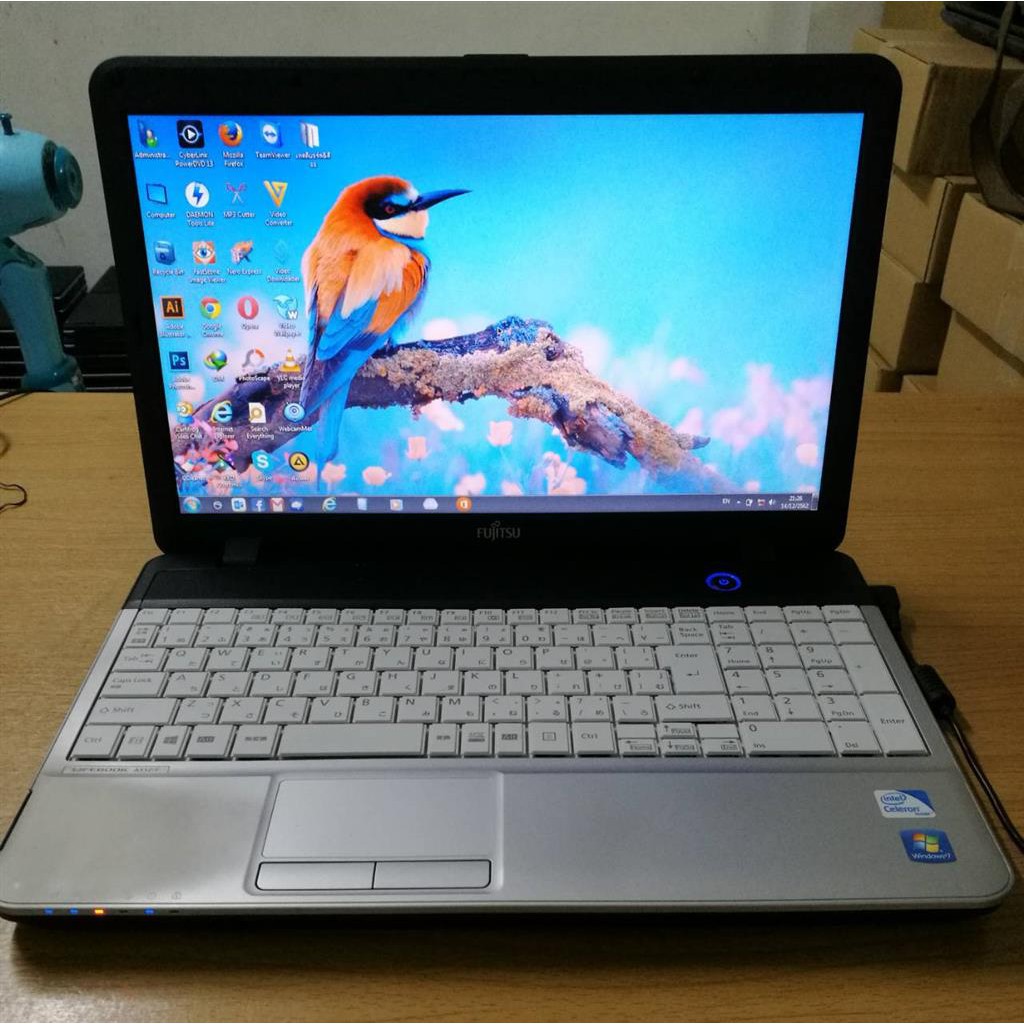 โน๊ตบุ๊คมือสอง Notebook Fujitsu Core i5-2520M (RAM 4GB/HDD:250GB)ขนาด15.6 นำเข้าจากญี่ปุ่น
