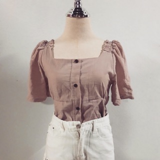 เสื้อครอป ผ้าฝ้าย สีชมพูอ่อนๆ สม๊อคหลัง งานมือ1