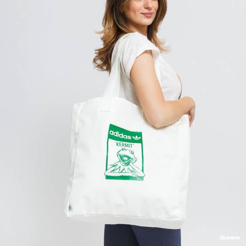 Adidas ORIGINALS Kermit Shopper Bag สีขาว GQ3291