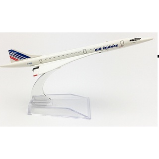 โมเดลเครื่องบิน Airfrance concord ขนาด 16 cm. Scale 1:400  ทำด้วยเหล็กอัลลอย เหมาะในการสะสม หรือตั้งโชว์ในบ้าน