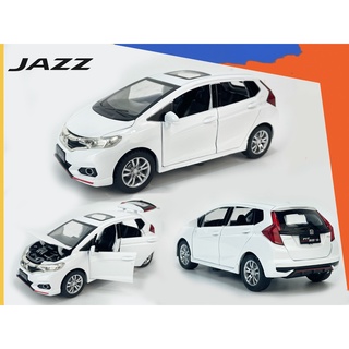 โมเดลรถเหล็ก ฮอนด้าแจ๊ส  โมเดลรถฮอนด้า Honda Jazz  มีไฟมีเสียง