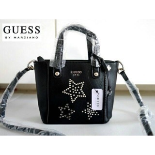 👜 กระเป๋าหนัง สีสวย ลายคลาสิค ทรง Tote ยี่ห้อ Guess สวยมากๆค่ะ 🍭