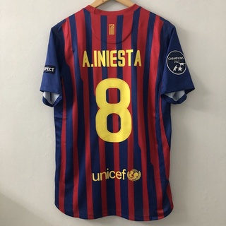 เสื้อกีฬาแขนสั้น ลายทีมชาติฟุตบอล Barcelona 11 12 ชุดเหย้า สไตล์เรโทร สําหรับผู้ชาย A.INIESTA