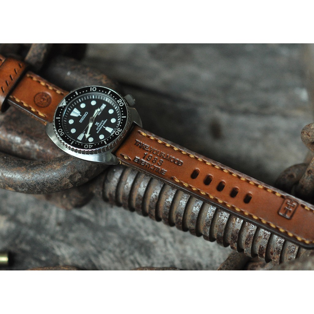 สายนาฬิกาหนังแท้ แนว Ammo strap มีขนาด 20mm 22 mm 24 mm watch strap สายนาฬิกา พร้อมบัคเคิล