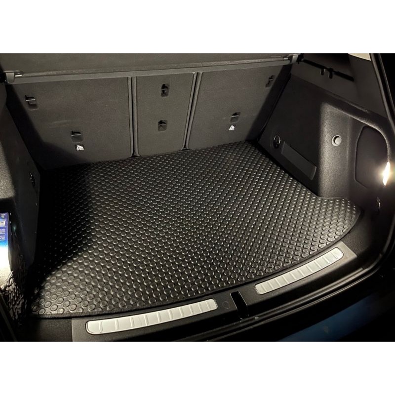 ยางปูพื้นลายกระดุมสีดำ ชิ้นท้ายด้านบน Mini Cooper Countryman F60 2017-2024