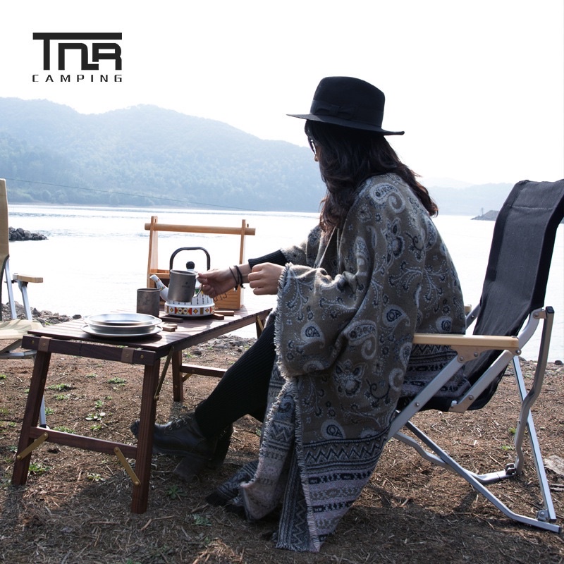 เก้าอี้พับ Low Chair ยี่ห้อ TNR Camping โครงสร้างอลูมิเนียม ผ้าแคนวาส พร้อมกระเป๋าจัดเก็บ