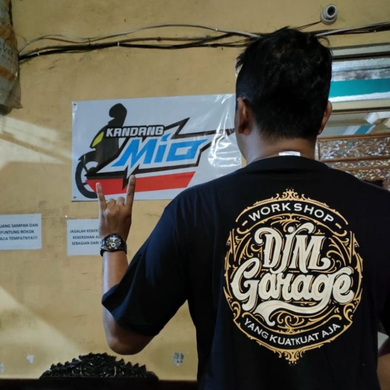 เสื้อยืด TSIRT DJM GARAGE CLOTHES