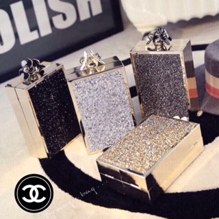 💕 chanel clutch 💕  พร้อมส่ง   กระเป๋าครัช งานสวยๆเก๋จาก Chanel ทรงกล่องน่ารักรักน่าใช้ ดีไซส์รุปทร