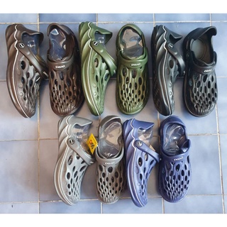 s.รองเท้าแตะแบบสวมรัดส้น มีหลายสี พร้มส่งราคาถูกค่ะ