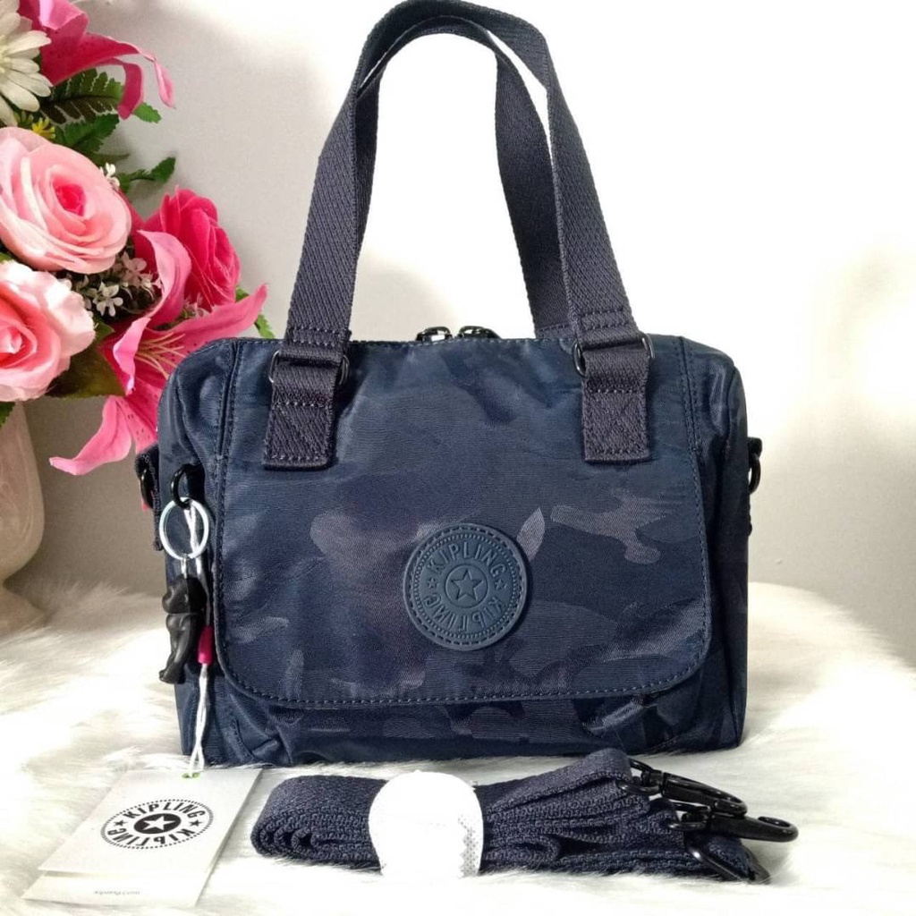 กระเป๋าสะพายไหล่ KIPLING  BRYNNE Satin Camo  Crossbody bag