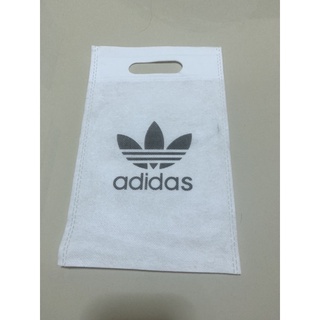 ถุงผ้า adidas ขนาดเล็ก