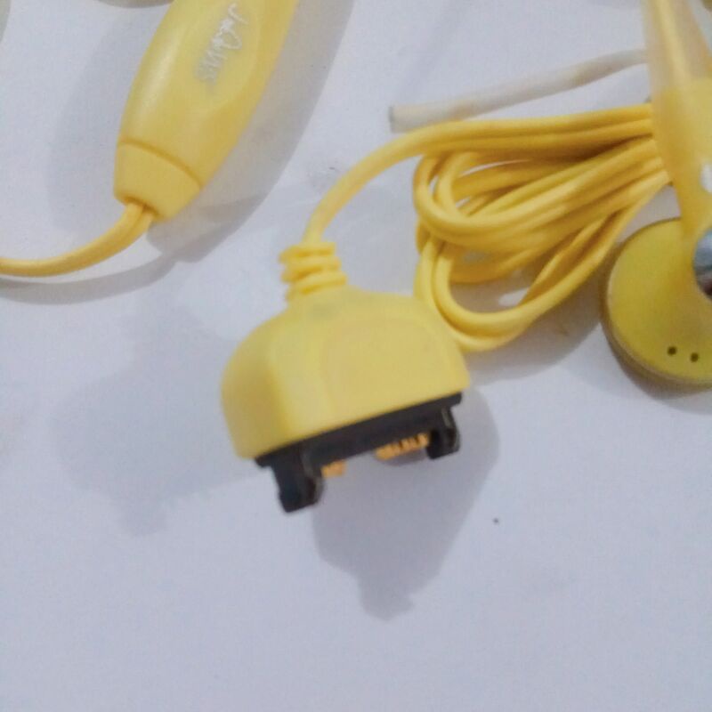 Nokia N70 เก่า แฮนด์ฟรี