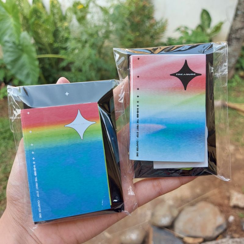 TREASURE MINI ALBUM BLACK & WHITE