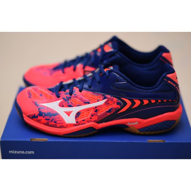mizuno wave fang ss2 price