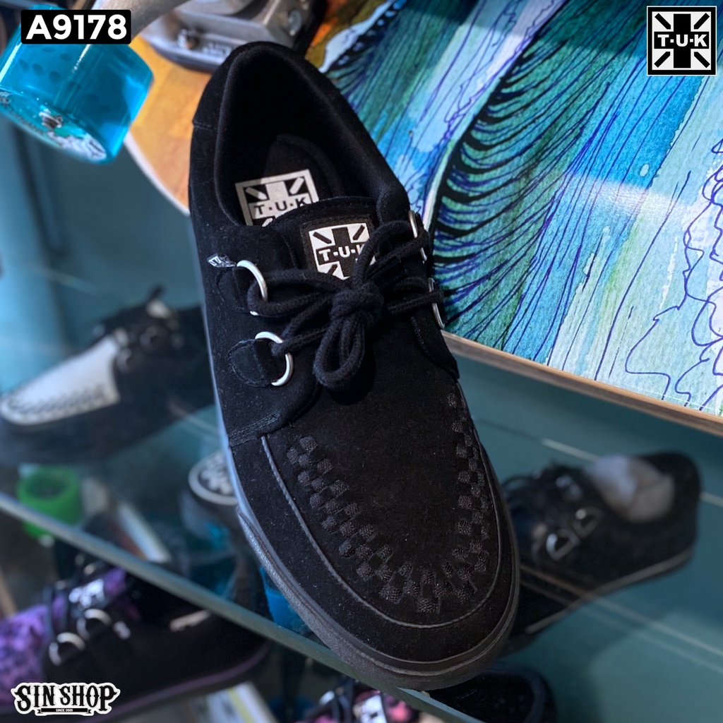 TUK. รุ่น a9178 BLACK SUEDE D-RING SNEAKER