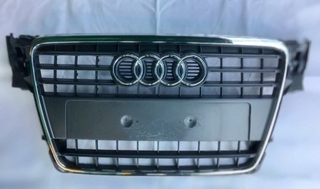 AUDI A4 B8 ปี 2008-2012 กระจังหน้าของแท้