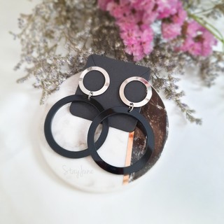 ต่างหูแฟชั่น รูปวงกลมใหญ่ สีเงิน-ดำ  [พร้อมส่ง]