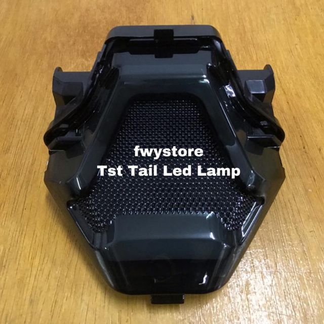 Y15ZR TST TAIL LAMP LED R20 MT07