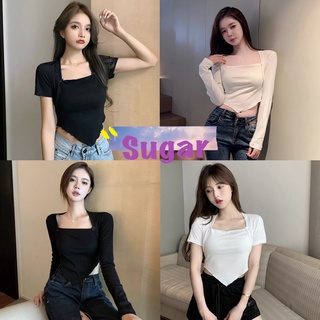 Suger 🌈พร้อมส่ง🌈เสื้อครอป แขนสั้นผู้หญิง คอเหลี่ยม ทรงสามเหลี่ยมด้านหน้า (943)