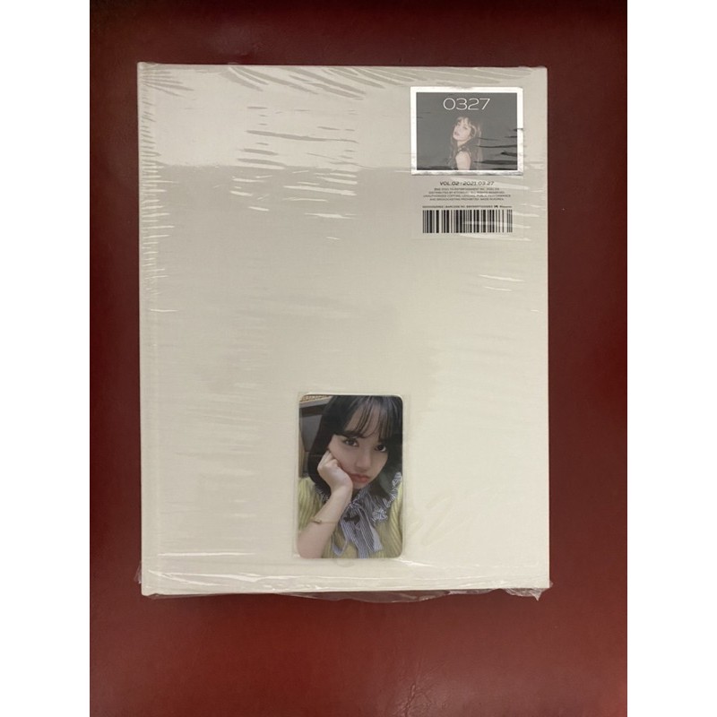 LISA PHOTOBOOK[0327]VOL.2 SECOND EDITION-อยู่ในซีล (พร้อมส่ง)
