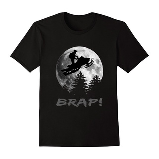 เสื้อยืดผ้าฝ้าย ขายดี เสื้อยืดลําลอง แขนสั้น พิมพ์ลาย Snowmobile Brap Braap Flying Oer the Moon and Trees สีดํา สําหรับผ