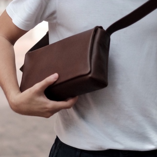 labrador WISE bag S#2 กระเป๋าสะพายไหล่หนังแท้ (LAA098)