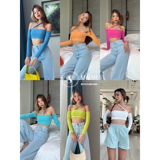 *พร้อมส่ง* SUMI - เสื้อครอปปาดไหล่ Sp crop ดีเทลสายคาด เสื้อแขนยาว