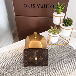 Lv ใส่การ์ด ใส่เหรียญ  มือมือสองของแท้💯ค่ะ (รบกวนทั่กแชทก่อนสั่งค่ะ)